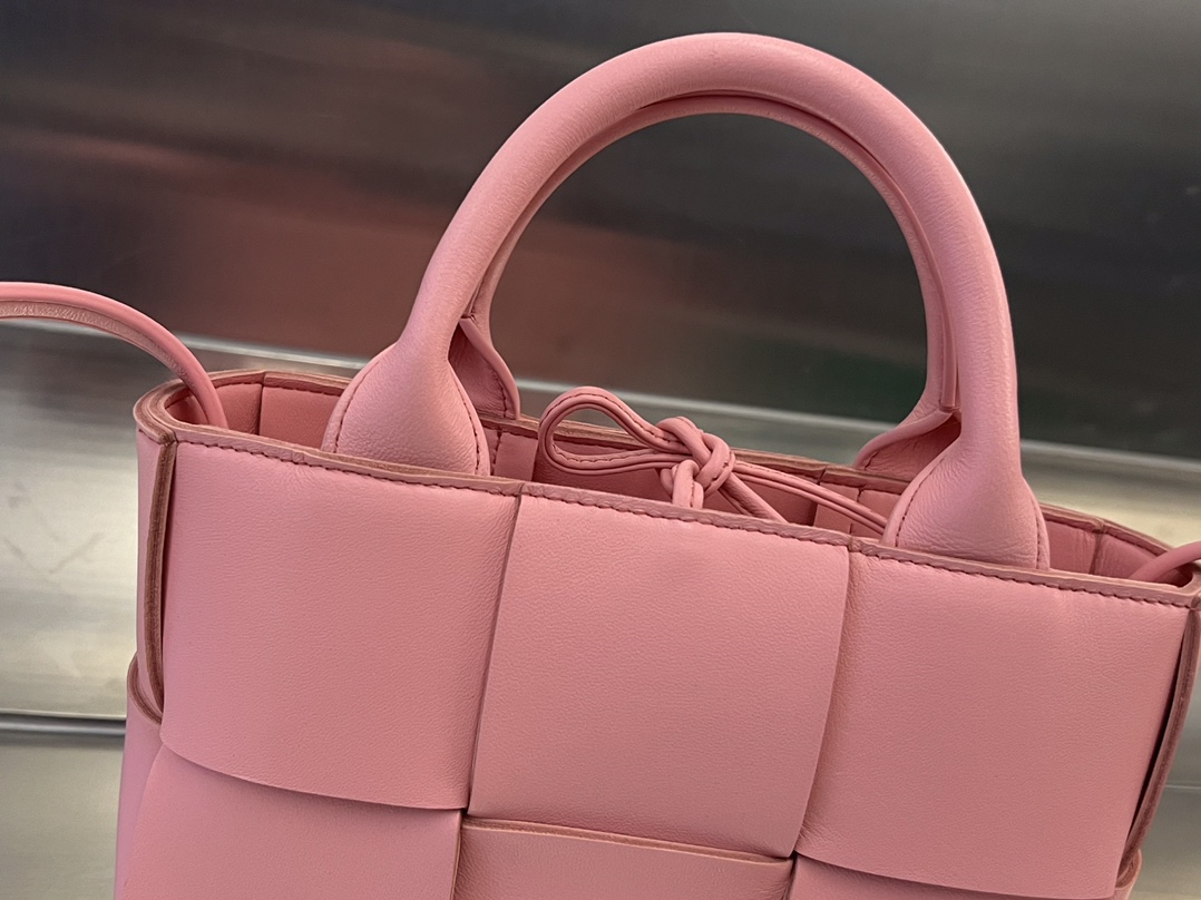 Micro Candy Arco Intreccio Leather Tote Bag Pink